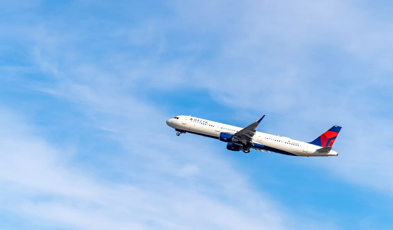 Read more about the article The Best Airline Credit Cards