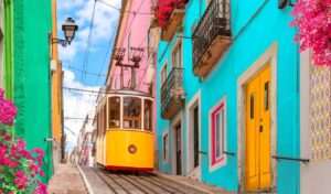 Read more about the article The Best Walking Tours in Lisbon