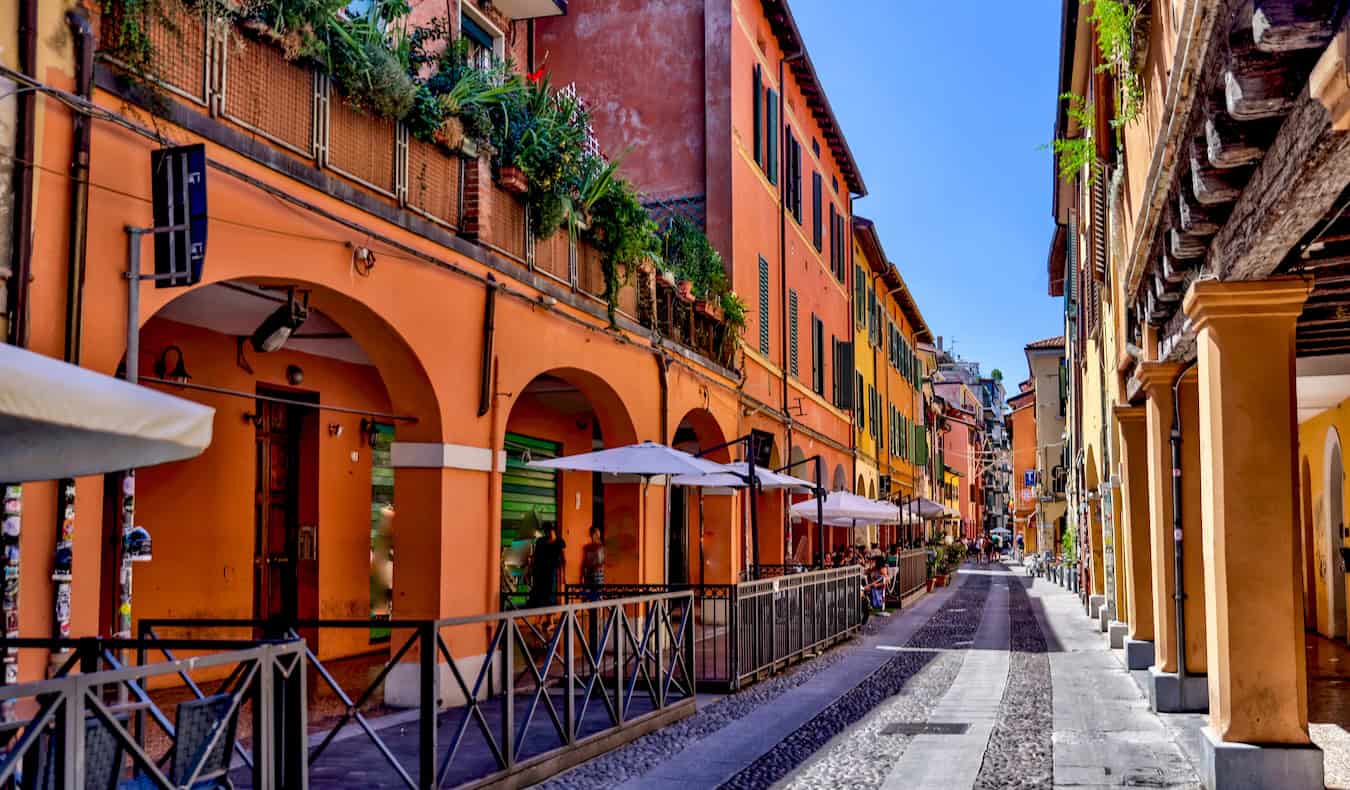 Read more about the article The Best Walking Tours in Bologna