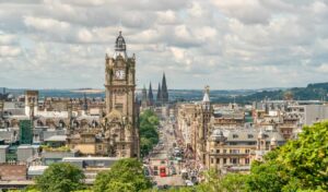 Read more about the article The 7 Best Hostels in Edinburgh