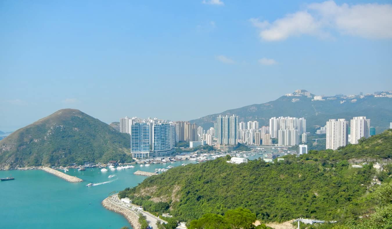 You are currently viewing Traveling with Friends: How to Avoid Disaster