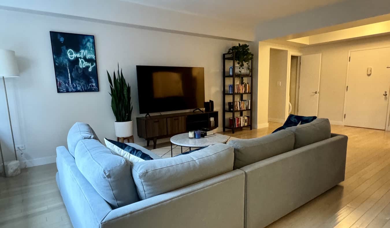 Read more about the article The Best Website for House Swaps? My HomeExchange Review